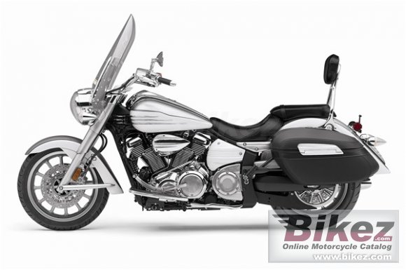 2011 Yamaha Stratoliner photo